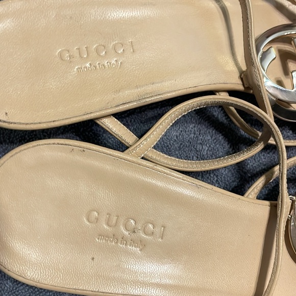Gucci Women’s Leather Sandal, Gold Inverted G Hardware, Tan - size 38 - Picture 6 of 11